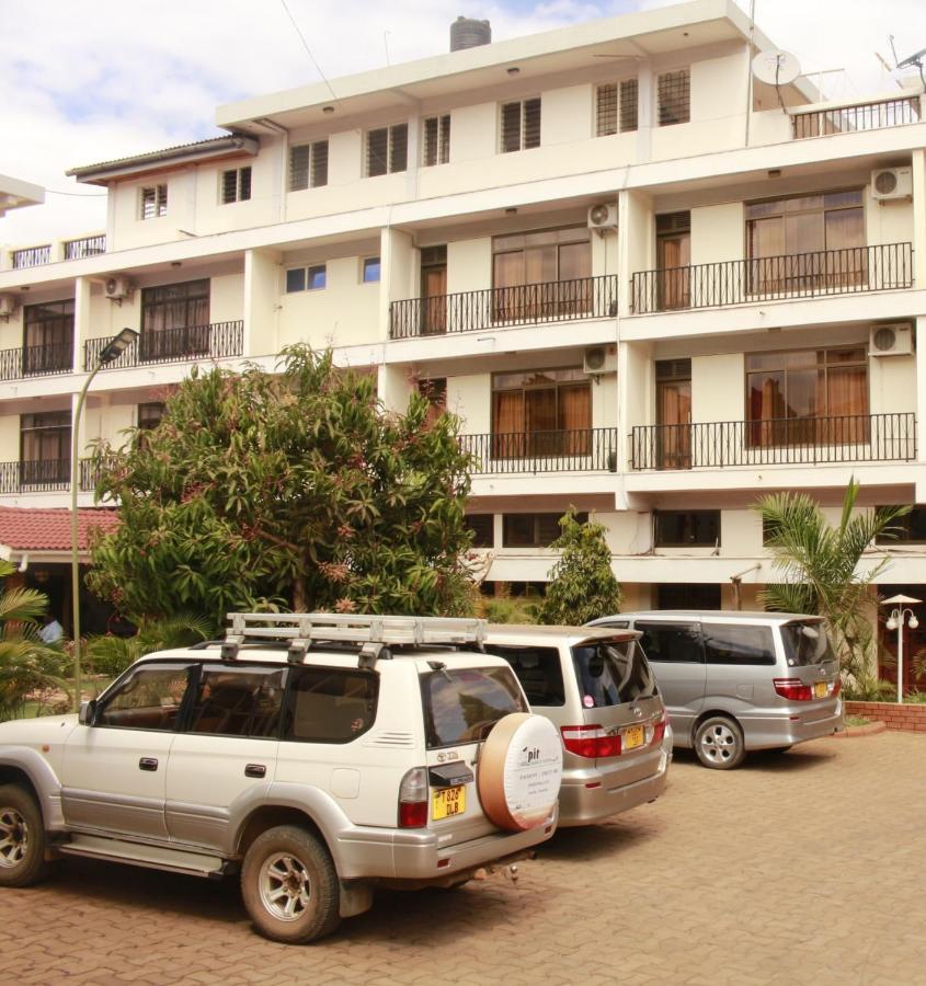 Kilimanjaro Crane Hotel 모시 외부 사진