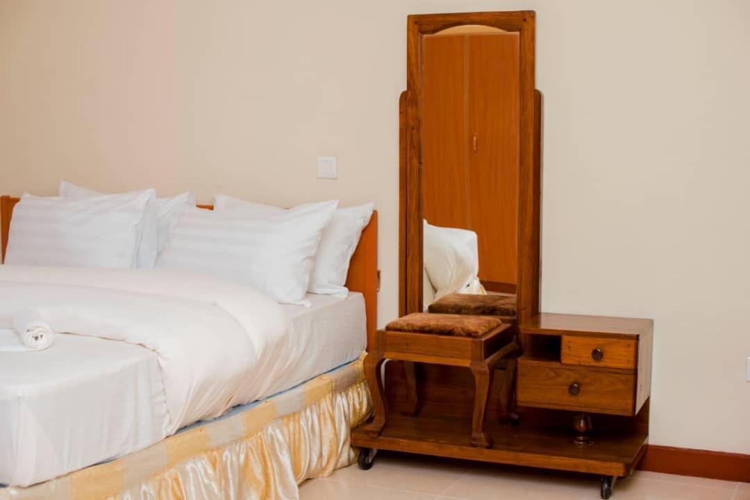 Kilimanjaro Crane Hotel 모시 외부 사진
