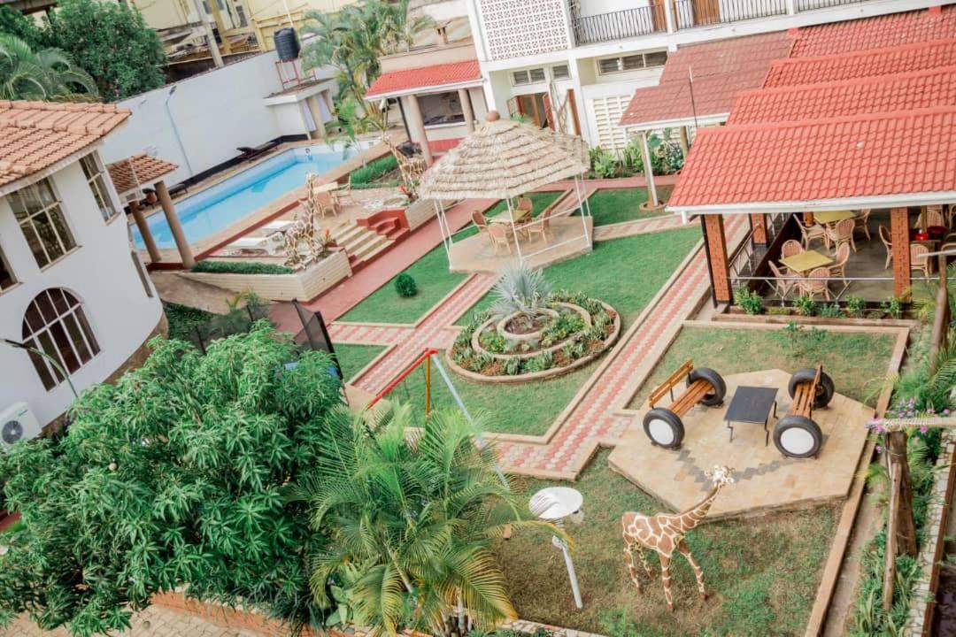 Kilimanjaro Crane Hotel 모시 외부 사진