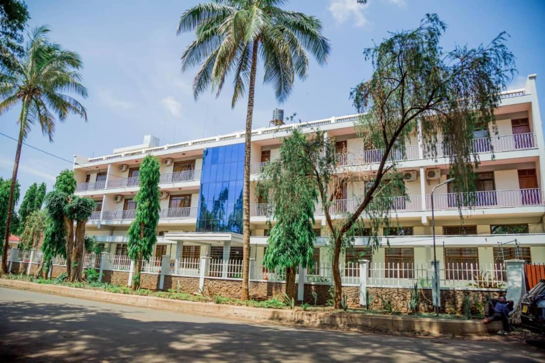 Kilimanjaro Crane Hotel 모시 외부 사진