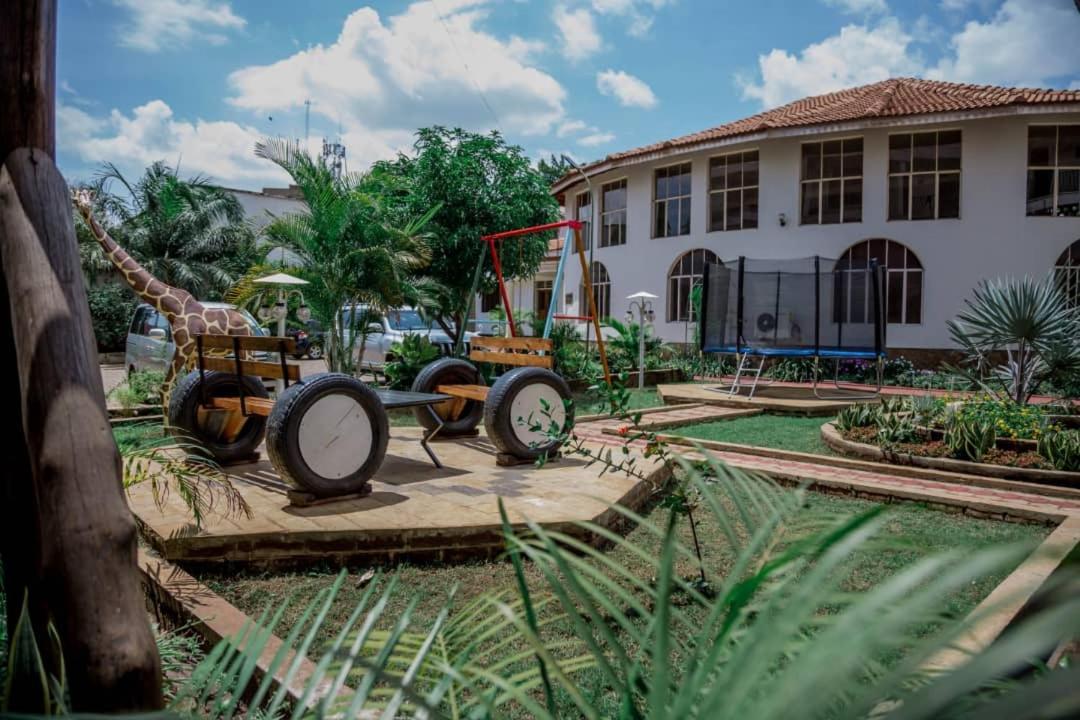 Kilimanjaro Crane Hotel 모시 외부 사진