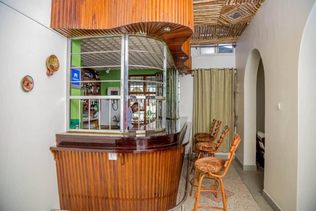 Kilimanjaro Crane Hotel 모시 외부 사진